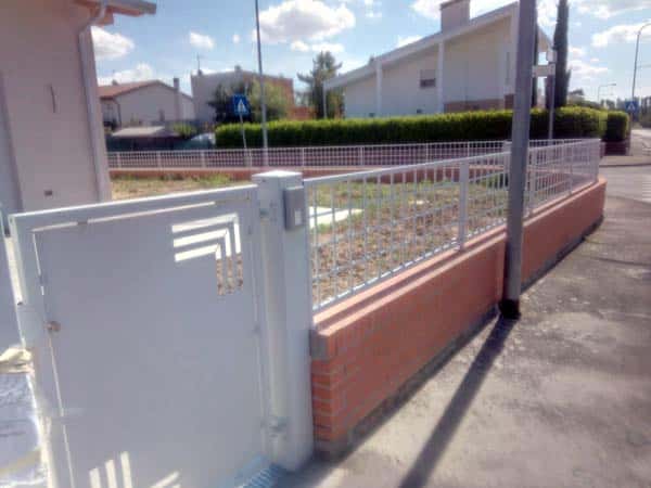 Produzione di cancelli pedonali